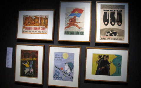 Xem tranh của các danh họa Việt tại bảo tàng quốc gia Singapore